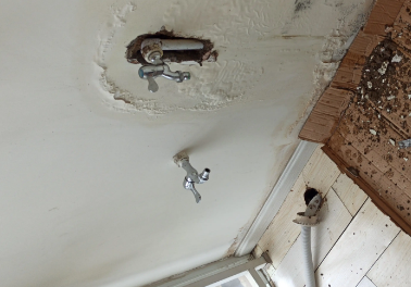 七里河卫生间测漏水